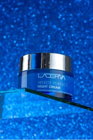 WHITE FACE CREAM